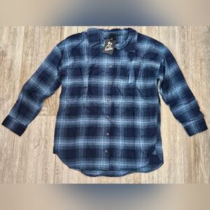 Green/Blue Button Down Flannel Shirt